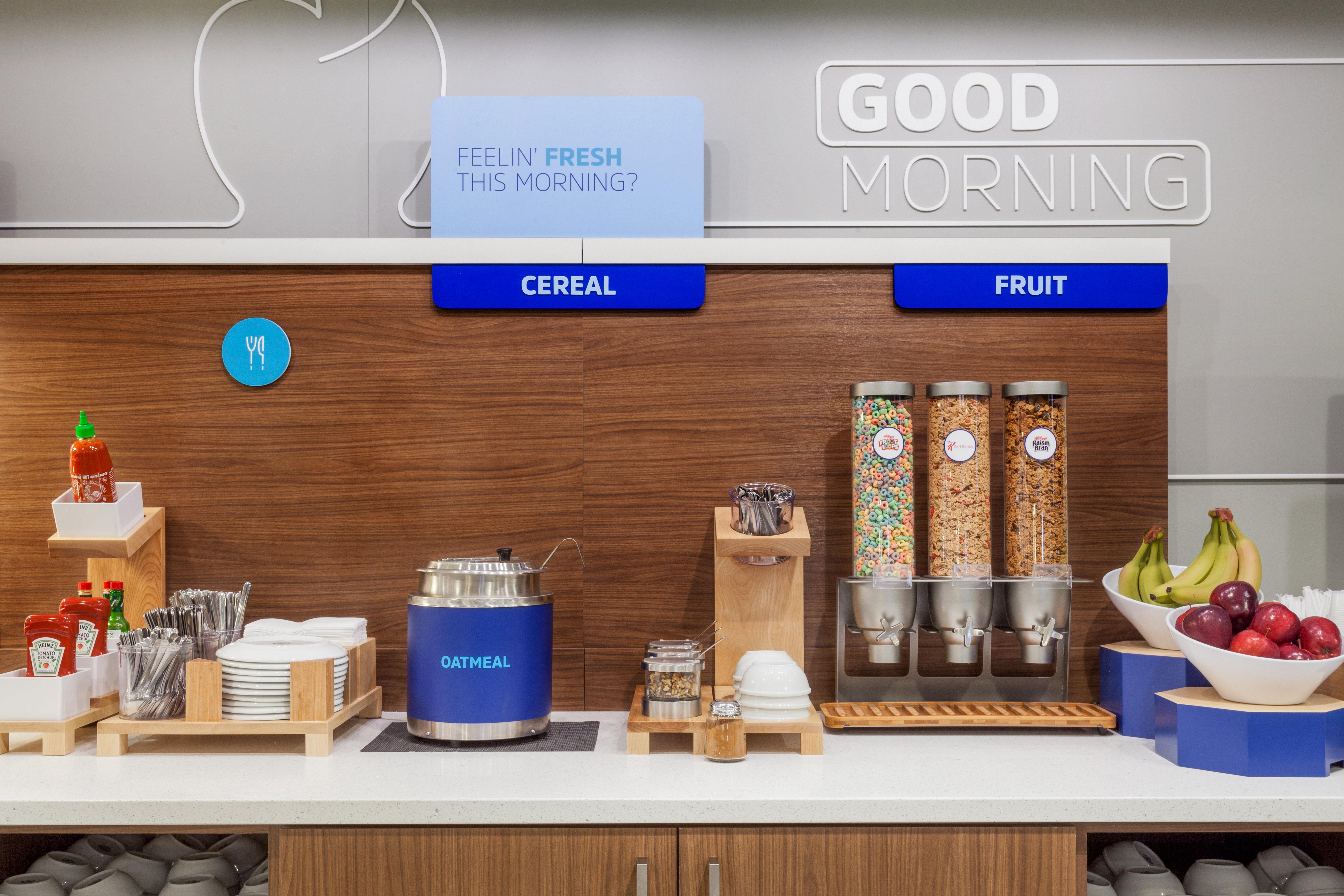 Holiday Inn Express Deforest By Ihg Экстерьер фото