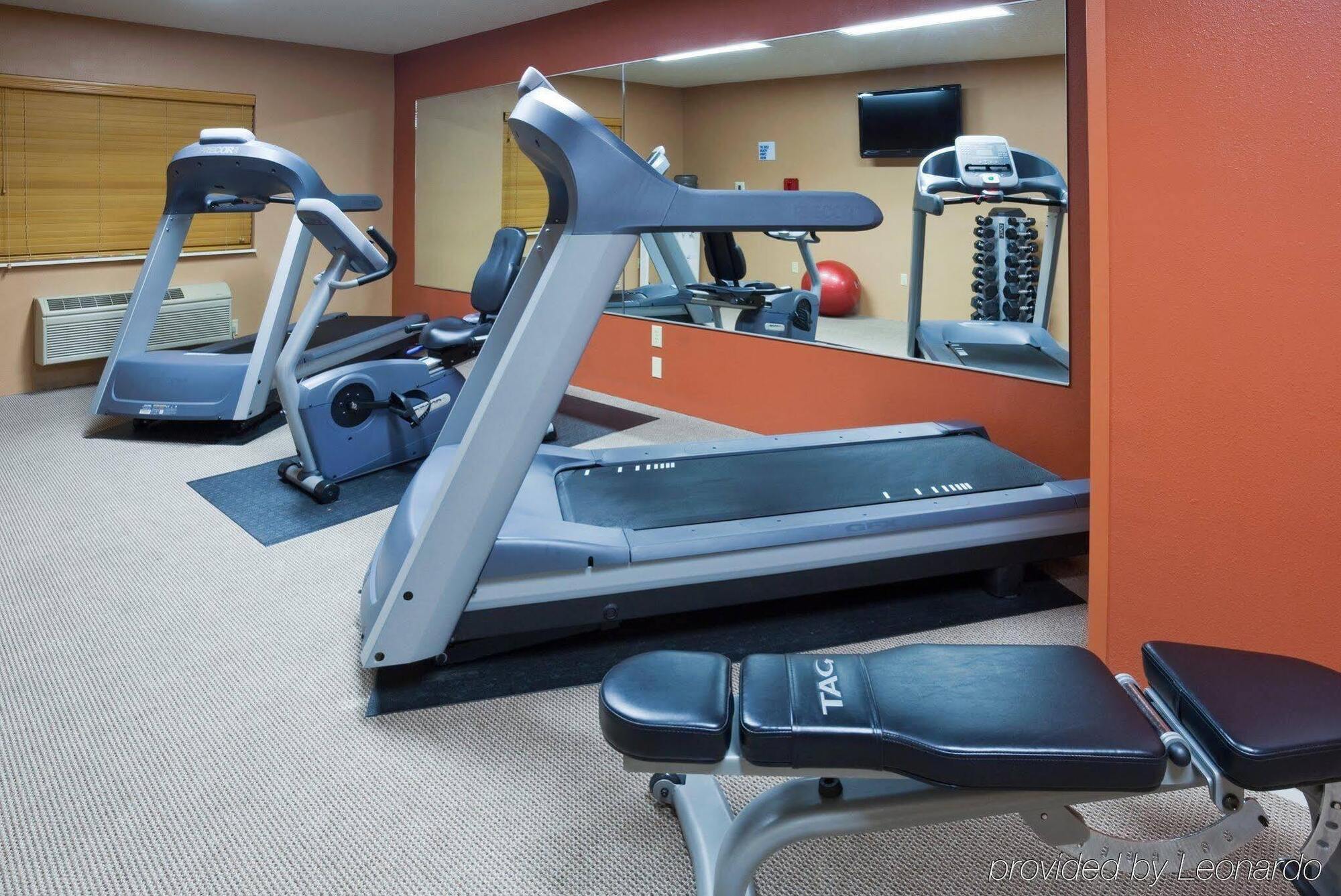 Holiday Inn Express Deforest By Ihg Экстерьер фото